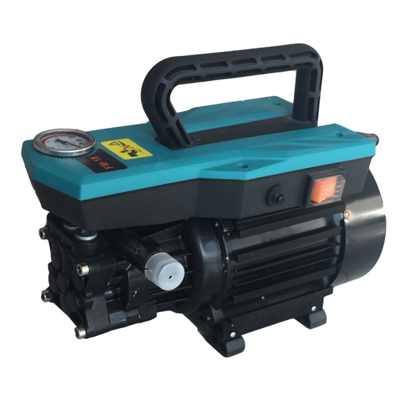 Máy rửa xe Fumak FM18, công suất 1900W, bảo hành 18 tháng